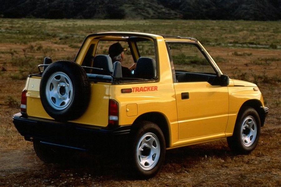  Geo Tracker Convertible 1990 года  (фото 5 из 6)